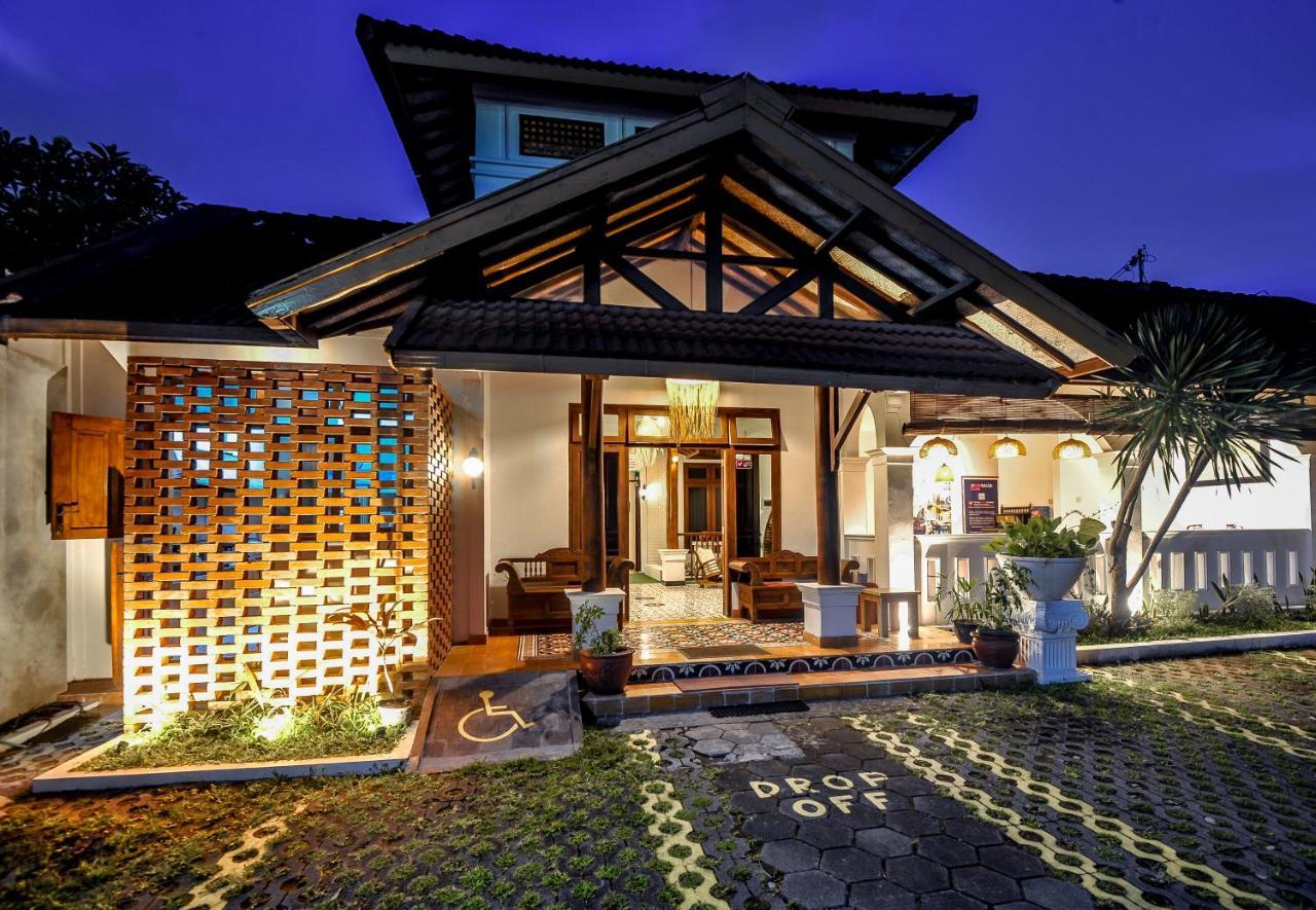 Rumah Mertua Heritage Jogjacarta Exterior foto